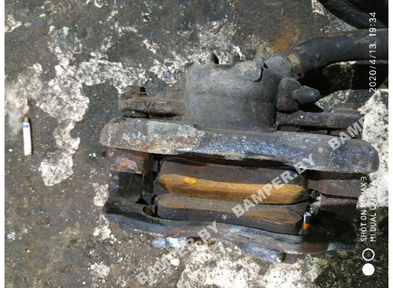 Суппорт передний правый к Peugeot 307, 2003г.