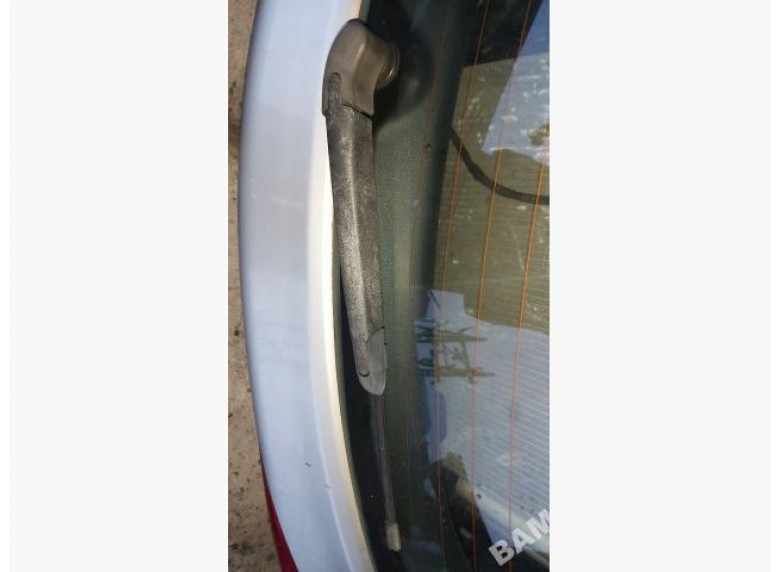 Щеткодержатель задний к Hyundai i30