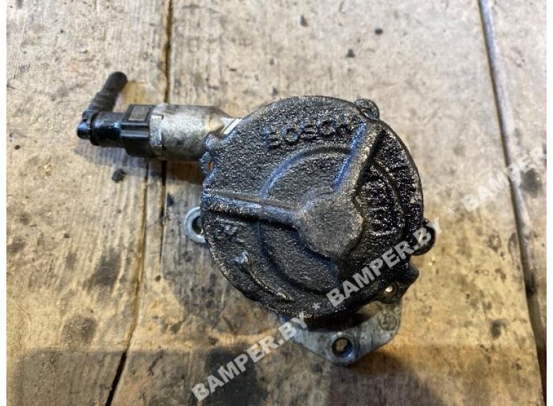 Насос вакуумный к Peugeot 407