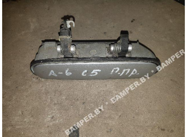 Ручка наружная передняя правая к Audi A6, 2000г.
