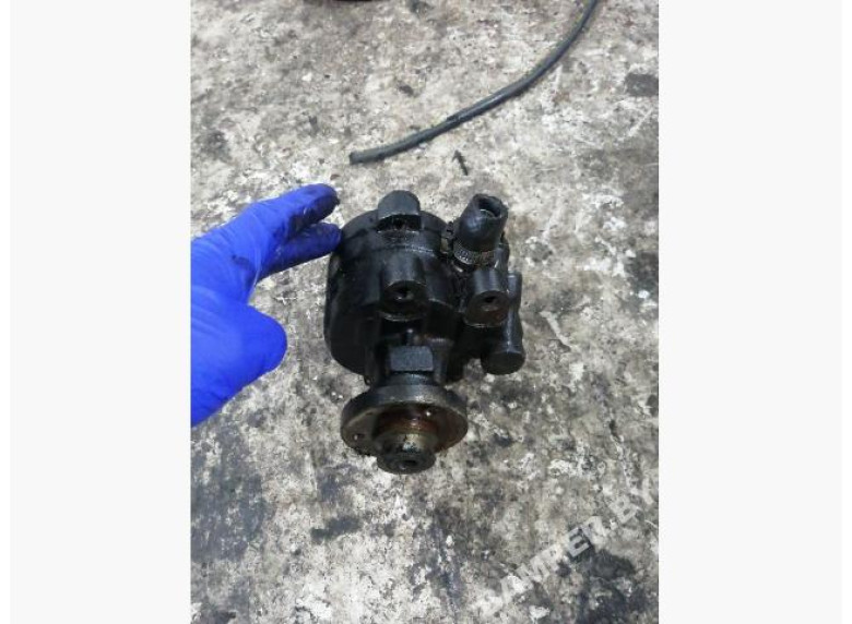 Насос гидроусилителя руля к Renault Megane, 1997г.