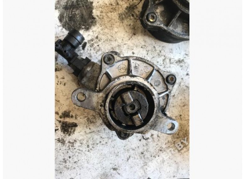 Насос вакуумный к Renault Master