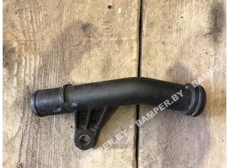 Трубка охлаждающей жидкости пластиковая к Renault Kangoo, 2001г.