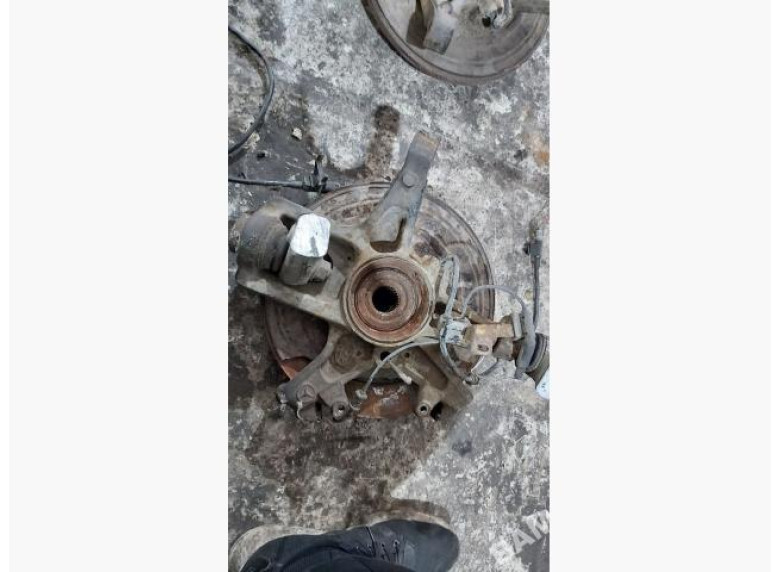 Ступица задняя левая к Mercedes ML W163, 2000г.