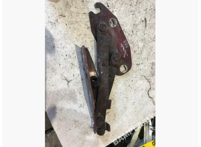 Петля капота левая к Citroen Jumpy, 2003г.