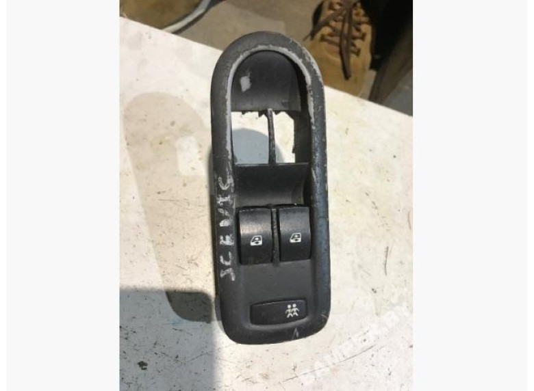 Блок управления стеклоподъемниками к Renault Scenic, 2005г.