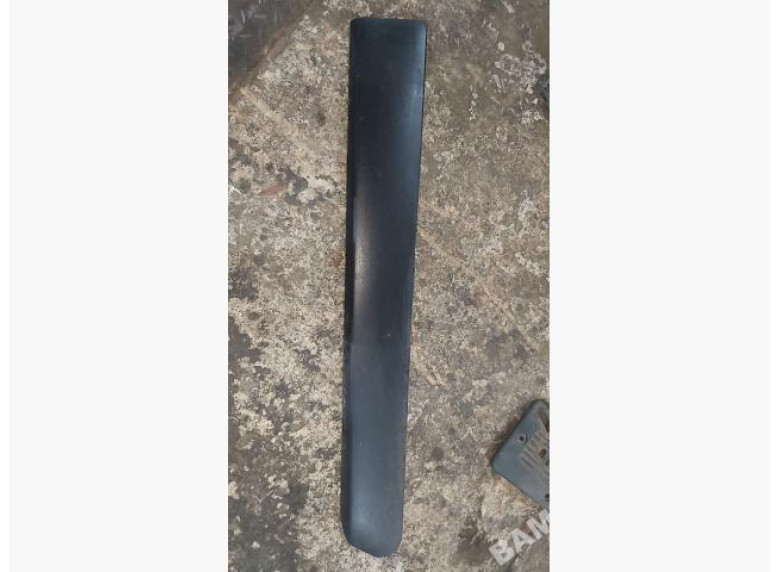 Молдинг двери передней левой к Renault Kangoo, 1999г.