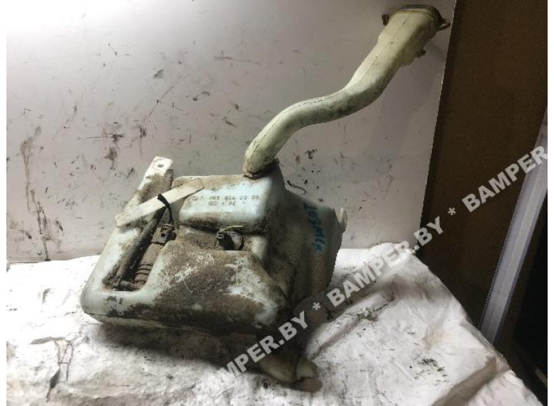 Бачок омывателя к Mercedes C W203, 2002г.