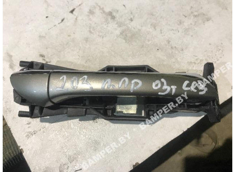 Ручка наружная передняя правая к Mercedes C W203, 2003г.