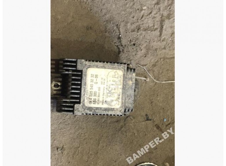 Блок управления вентилятором радиатора к Mercedes E W210
