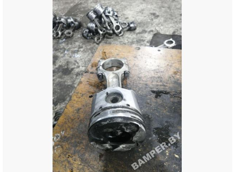 Поршень к Citroen Jumpy, 2003г.