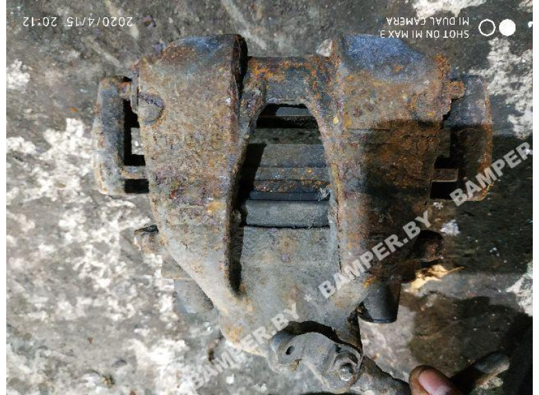 Суппорт передний правый к Fiat Punto