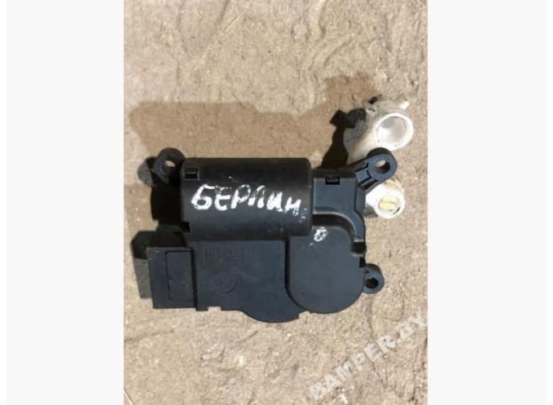 Моторчик заслонки печки к Citroen Berlingo, 2008г.