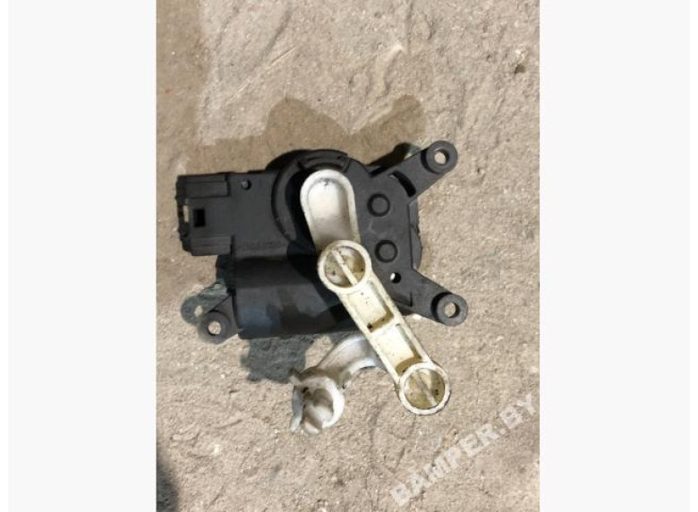 Моторчик заслонки печки к Citroen Berlingo, 2008г.