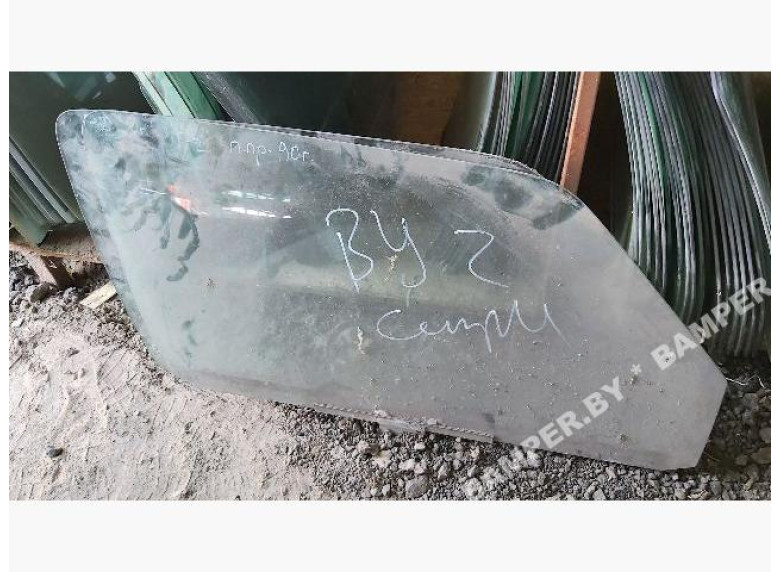 Стекло двери передней правой к Volkswagen Golf, 1990г.