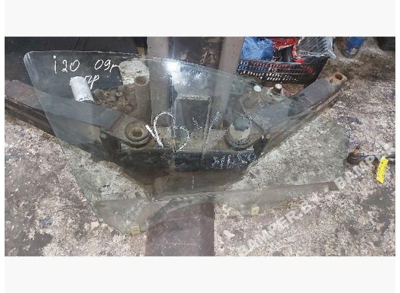 Стекло двери передней правой к Hyundai i20, 2009г.