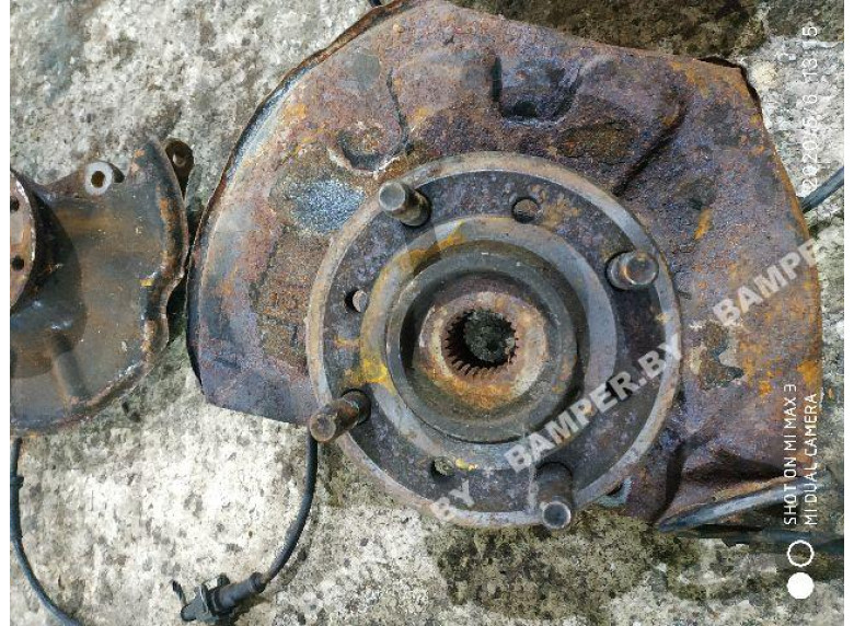 Ступица передняя левая к Volvo V40