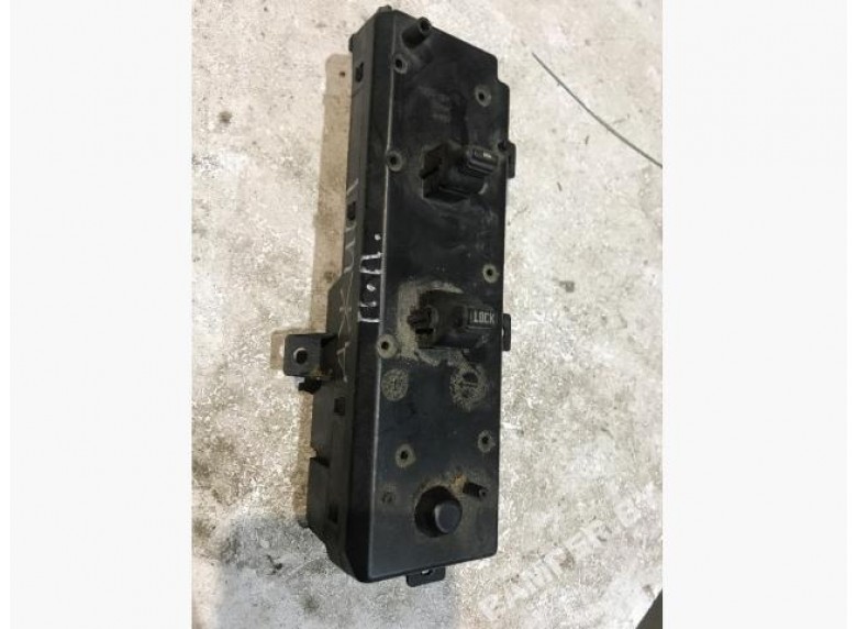 Кнопка стеклоподъемника к Jeep Grand Cherokee