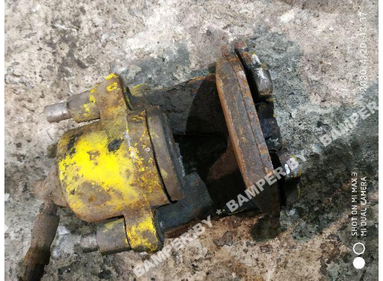 Суппорт передний левый к Volkswagen Golf, 1999г.