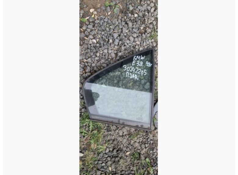 Форточка задняя правая к BMW 7 E38