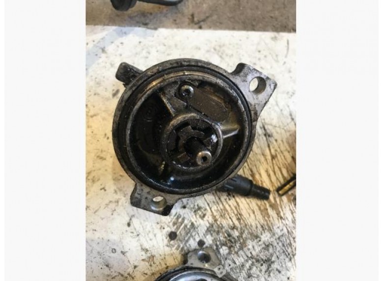 Насос вакуумный к Opel Astra