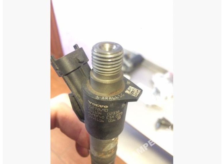 Форсунка к Volvo V70, 2011г.