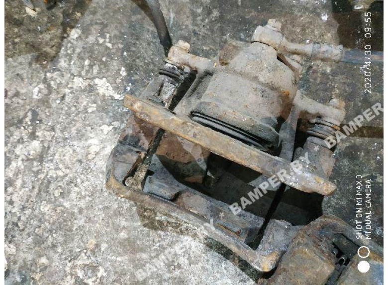 Суппорт передний правый к Opel Corsa, 2004г.