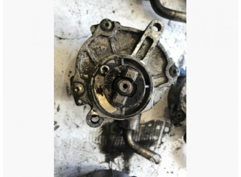 Насос вакуумный к Mercedes C W203