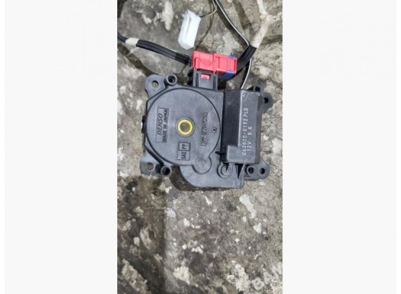 Моторчик заслонки печки к Toyota Camry