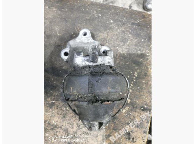 Подушка крепления двигателя к Volvo S80