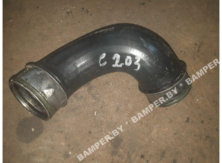 Патрубок интеркулера к Mercedes C W203, 2001г.