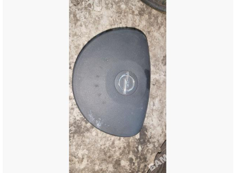 Подушка безопасности водителя к Opel Corsa, 2001г.