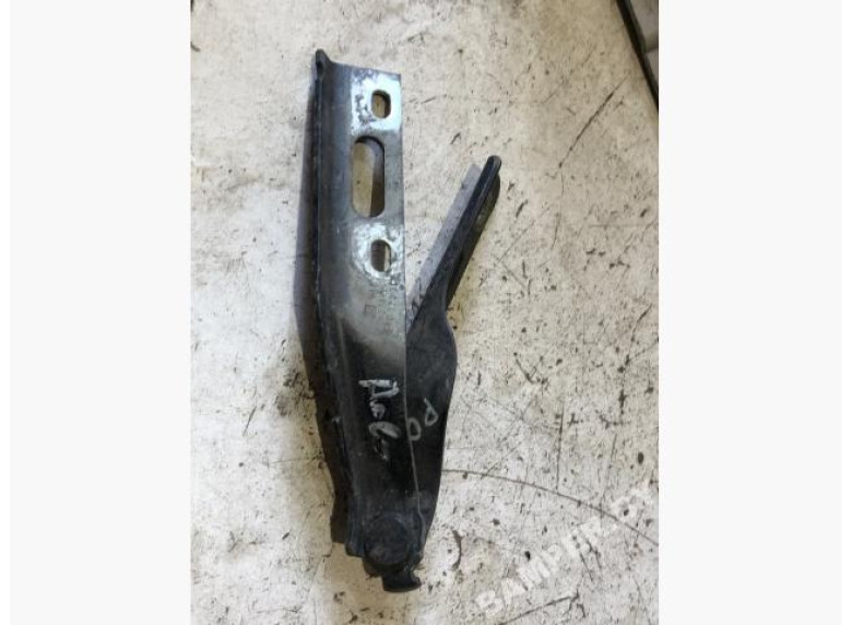 Петля капота правая к Seat Ibiza, 2000г.