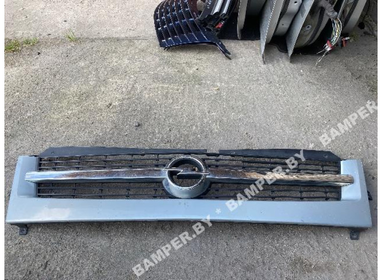 Решетка радиатора к Opel Movano, 2006г.