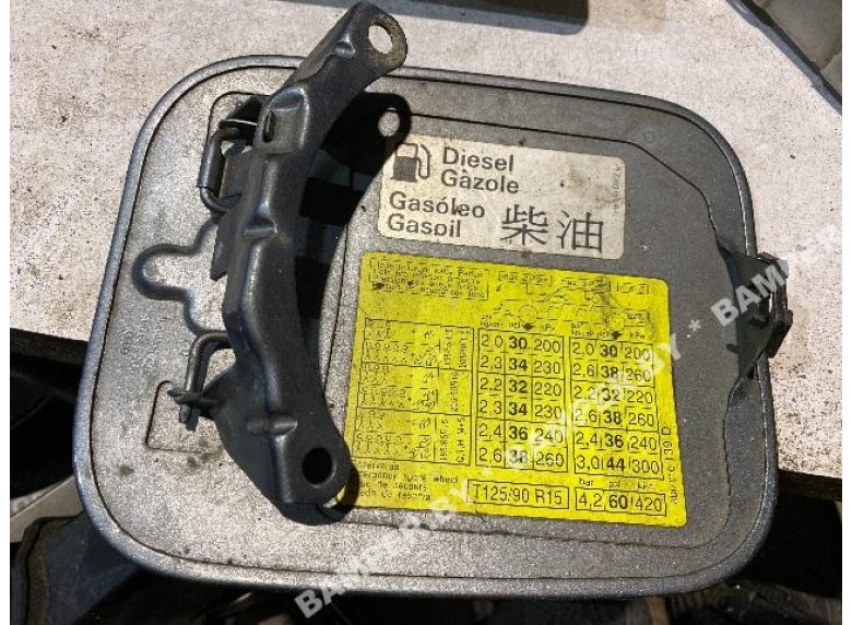 Лючок топливного бака к Audi A4