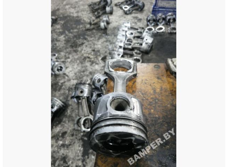 Поршень к Opel Vectra, 2007г.