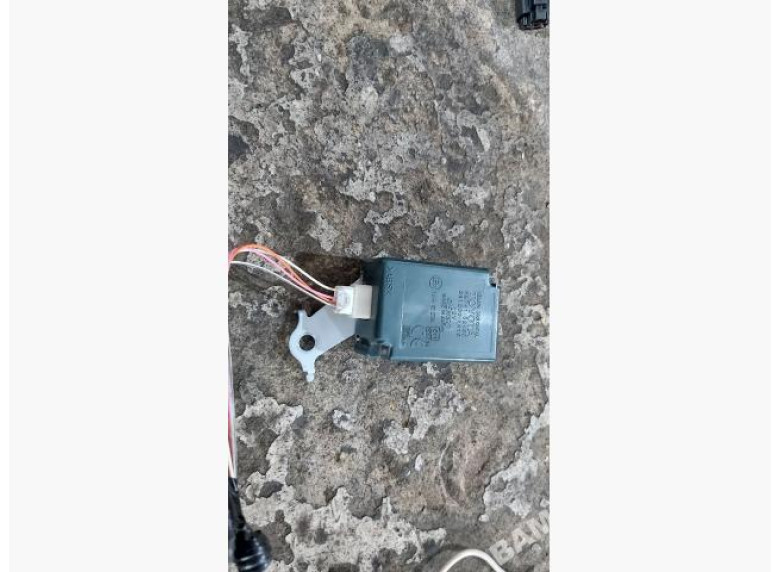 Блок управления центральным замком к Toyota Camry, 2007г.