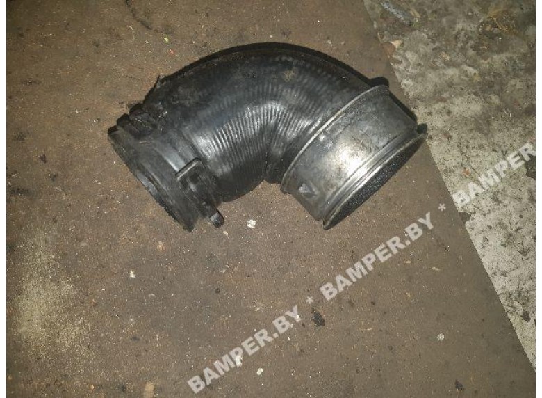 Патрубок интеркулера к Audi A4