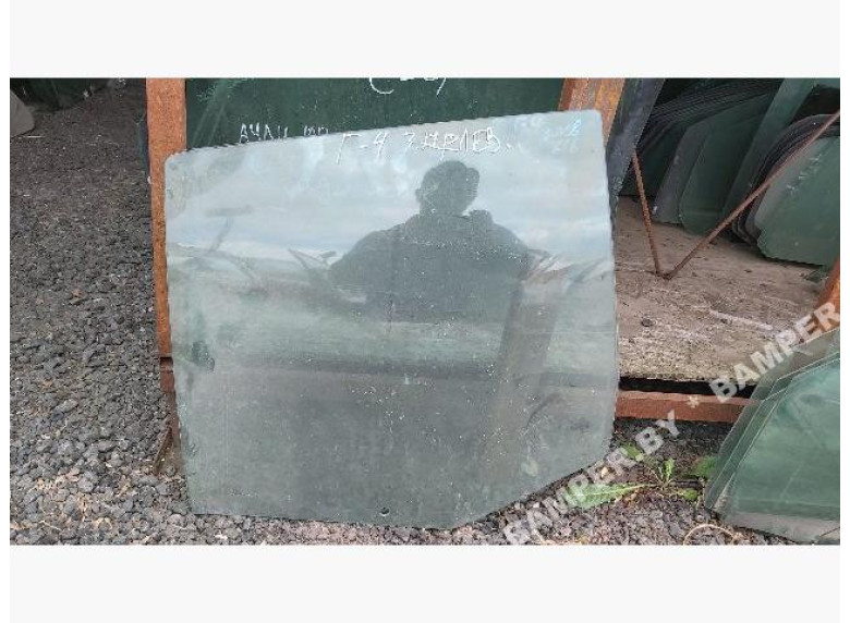 Стекло двери задней левой к Volkswagen Golf, 2000г.