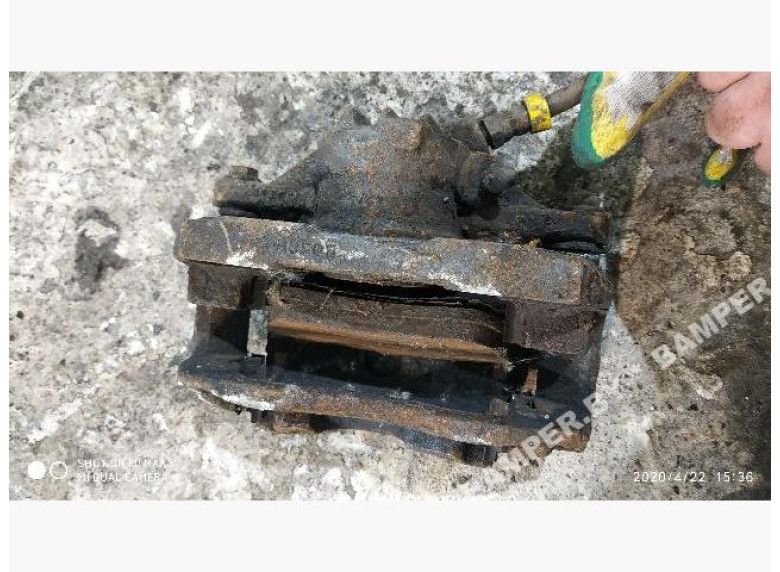 Суппорт передний правый к Citroen C4, 2004г.