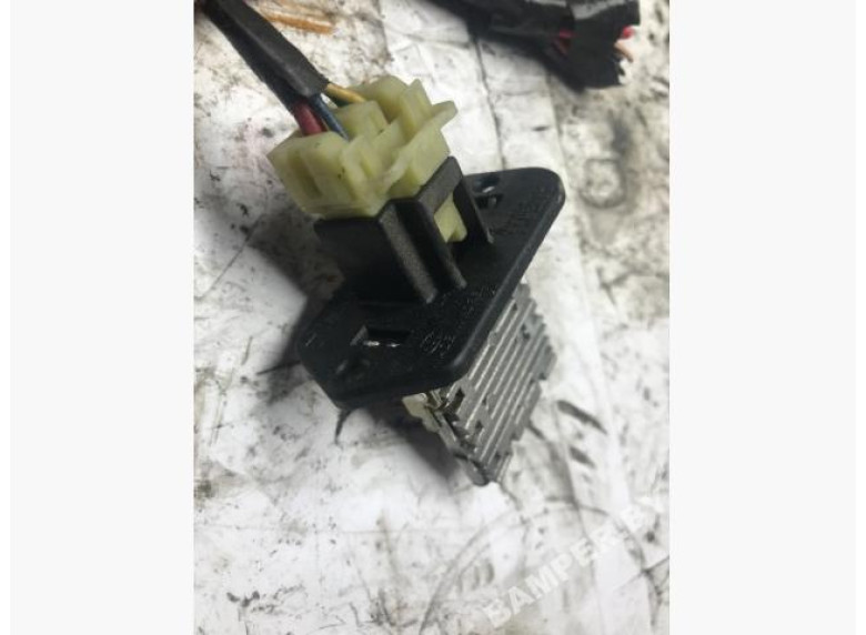 Сопротивление печки к Hyundai i10, 2010г.