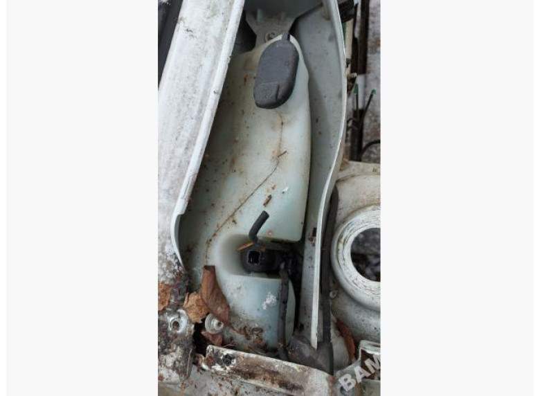 Бачок омывателя к Dacia Sandero, 2008г.