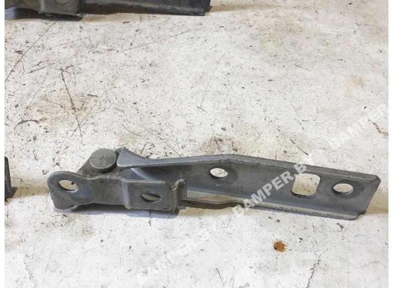 Петля капота левая к Volkswagen Golf, 2000г.