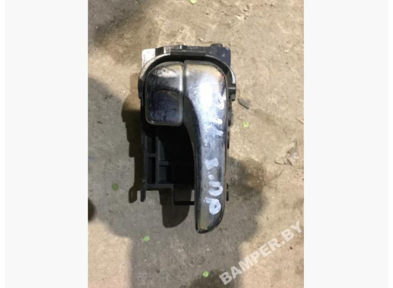Ручка внутренняя задняя правая к Nissan Primera, 1999г.