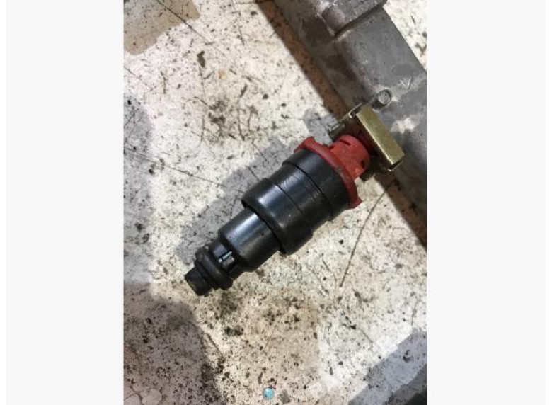 Форсунка к Opel Vectra, 1997г.