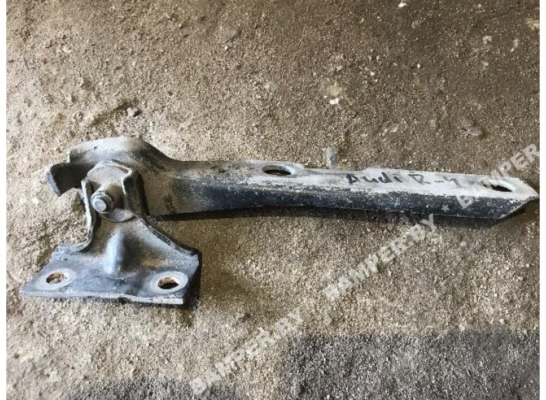 Петля капота правая к Audi 80