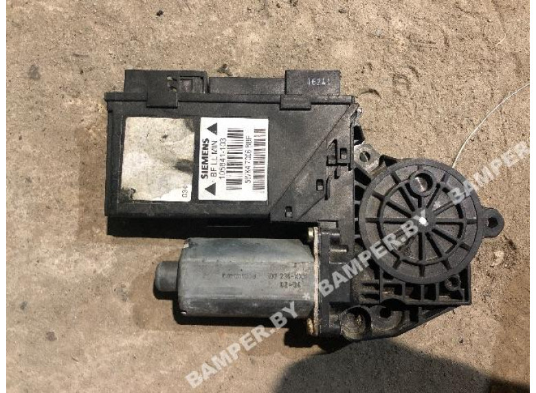 Моторчик стеклоподъемника передний правый к Audi A4, 2002г.