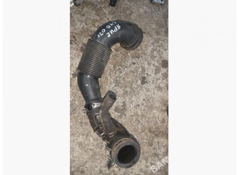 Патрубок воздушного фильтра к Toyota Yaris