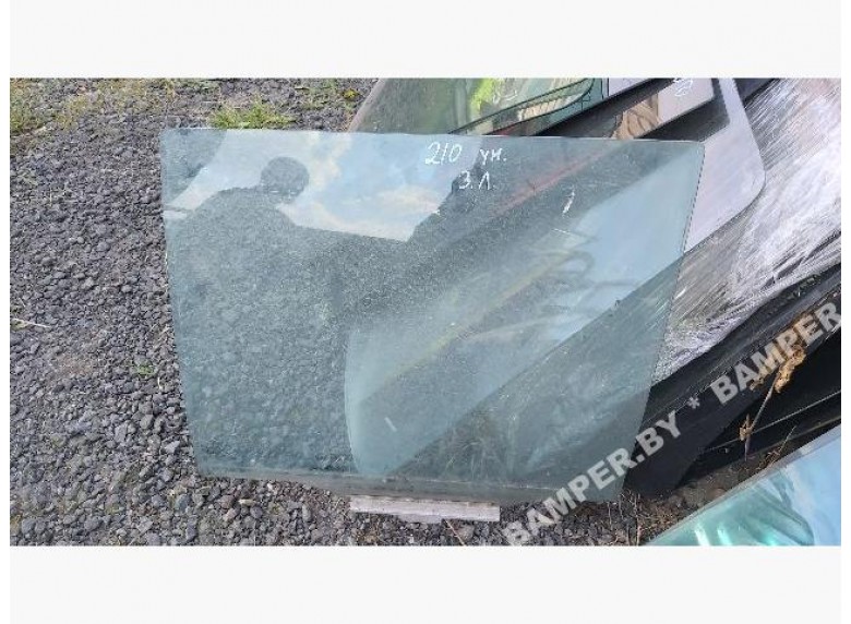 Стекло двери задней левой к Mercedes E W210