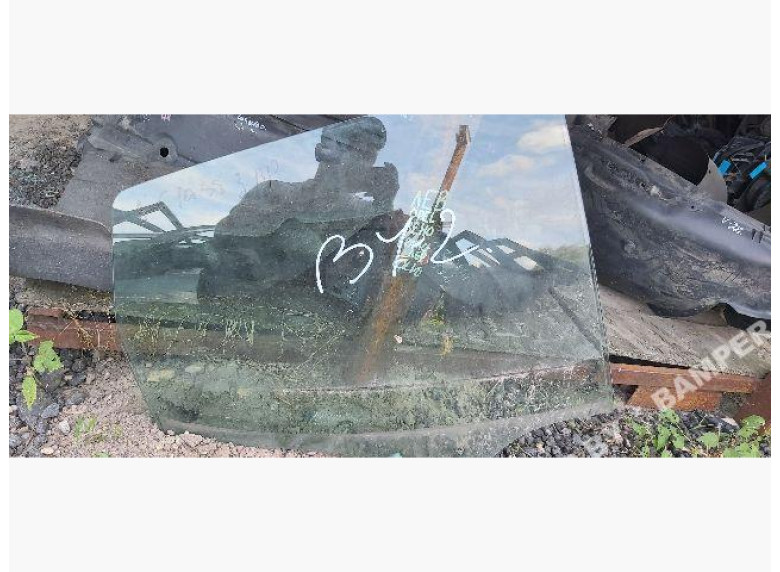 Стекло двери задней правой к Mercedes A W168, 2002г.